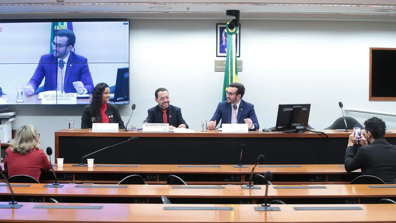 Imagem destacada de Debatedores pedem melhorias no atendimento a pacientes com talassemia no SUS